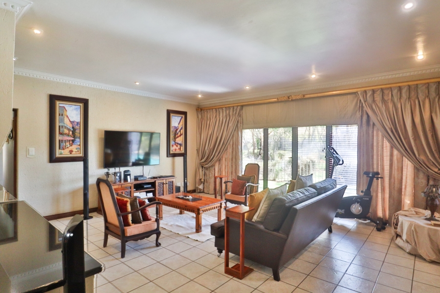 3 Bedroom Property for Sale in WestLake Country Safari Estate North West